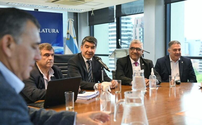 “No hay ajuste, lo que hemos hecho es reasignar partidas a partir de un criterio de autoridad”, dijo Abad