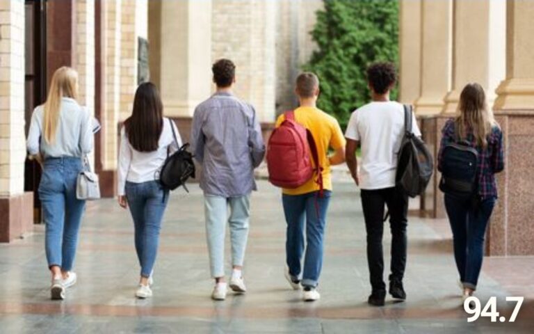 Conectá con tu futuro: La UNT lanza el Mapa de Graduados para unir a sus egresados