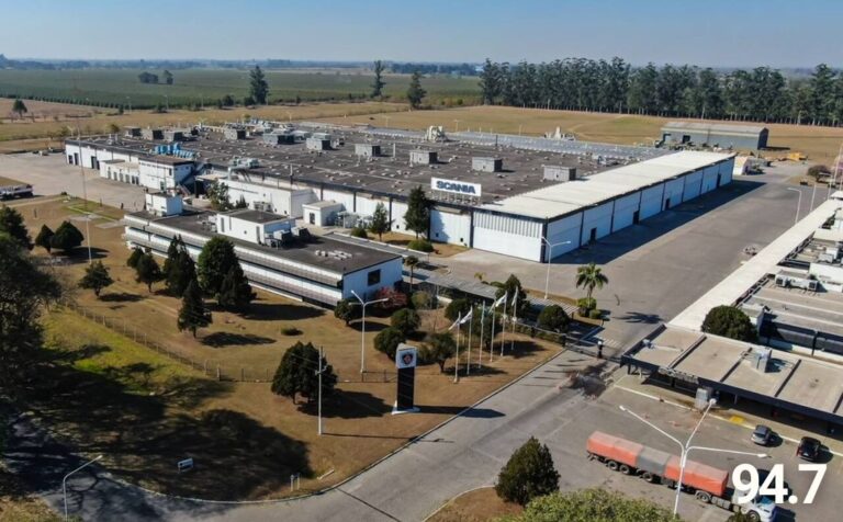 Test drives, recorridos y mentorías: Scania celebra el Día de la Mujer con una jornada para estudiantes