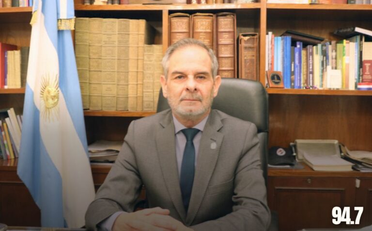 “El normal funcionamiento de la UNT durante este año está asegurado”
