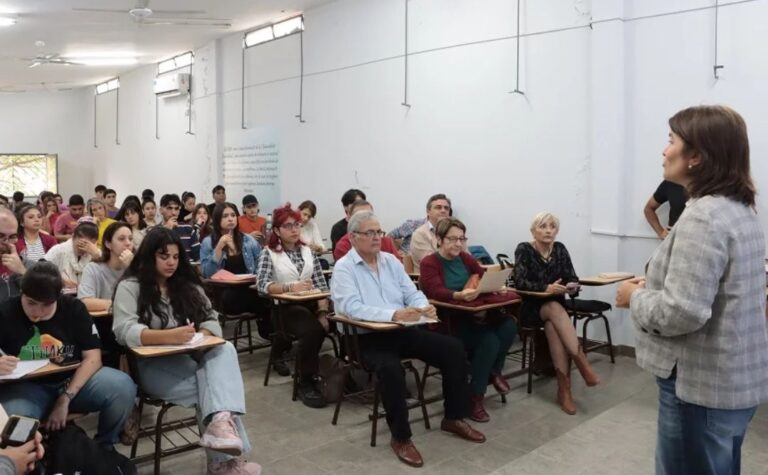 La Junta Electoral capacitó a apoderados estudiantiles en el sistema de Boleta Única