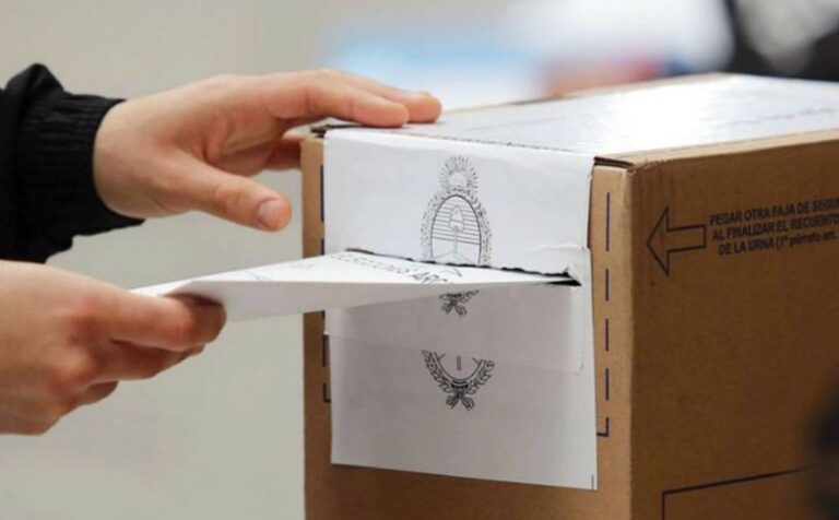 La UNT implementa la boleta única electoral: un sistema pionero en transparencia y sustentabilidad