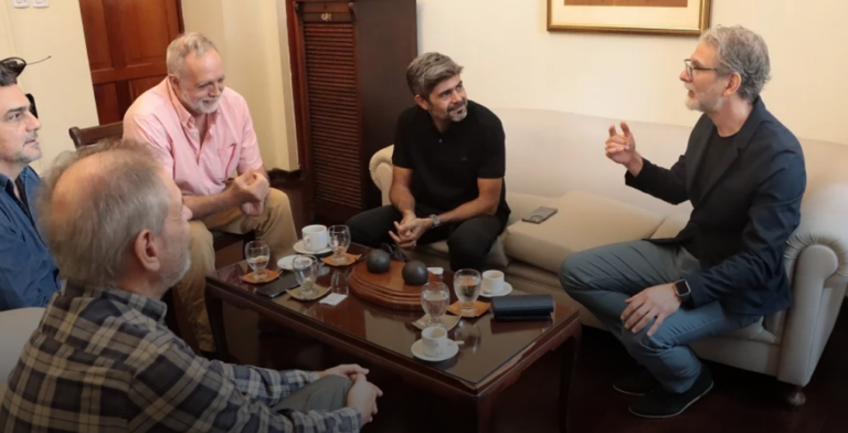El arquitecto Aníbal Bellomio visitó la UNT y se reunió con el rector Pagani