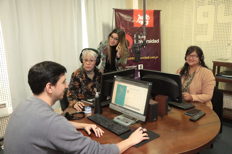 “Tiempo Real”: actualidad e información útil en las mañanas de Radio Universidad 94.7